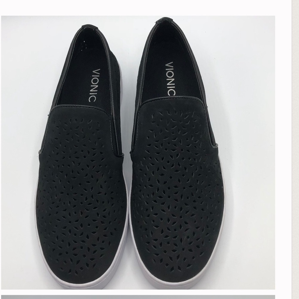 Vionic Slip on Shoes Orthotic Arch Support - Picture 2 of 5